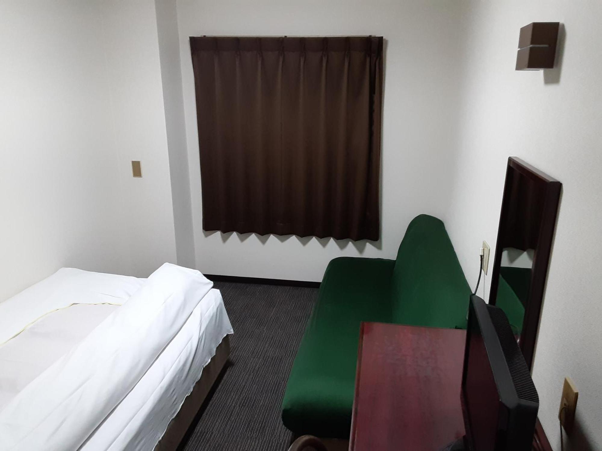Aoi Business Hotel 후쿠야마 외부 사진