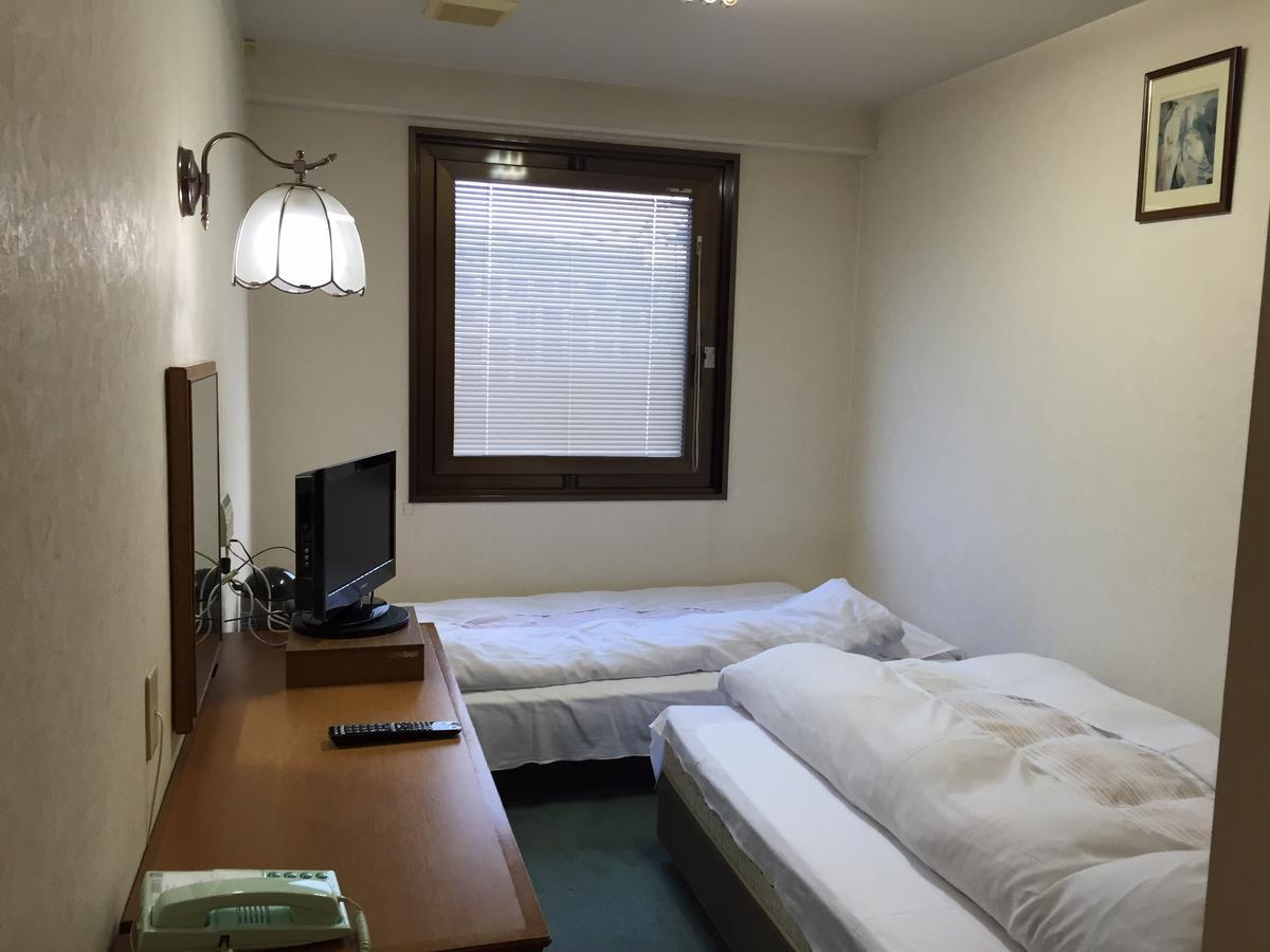 Aoi Business Hotel 후쿠야마 외부 사진