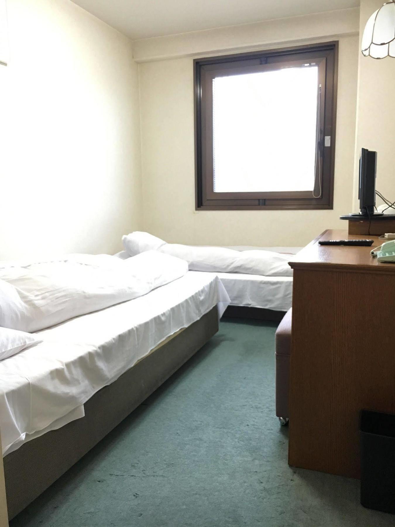 Aoi Business Hotel 후쿠야마 외부 사진
